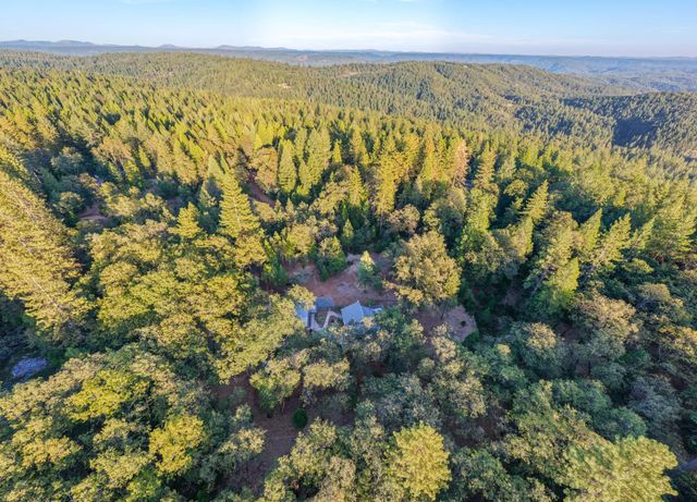 11520 Blackberry Pl, Nevada City, CA 95959