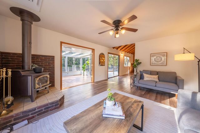 11520 Blackberry Pl, Nevada City, CA 95959