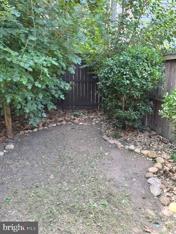 518 GIBBON ST, Alexandria, VA 22314