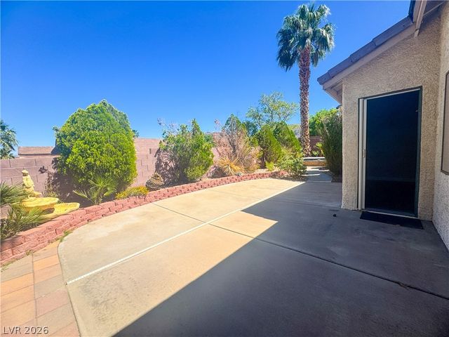 30 Hatten Bay Street, Henderson, NV 89012