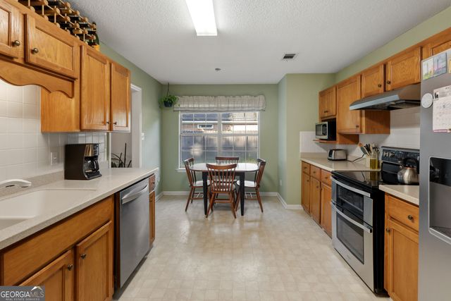 135 Hawthorne Drive, Guyton, GA 31312