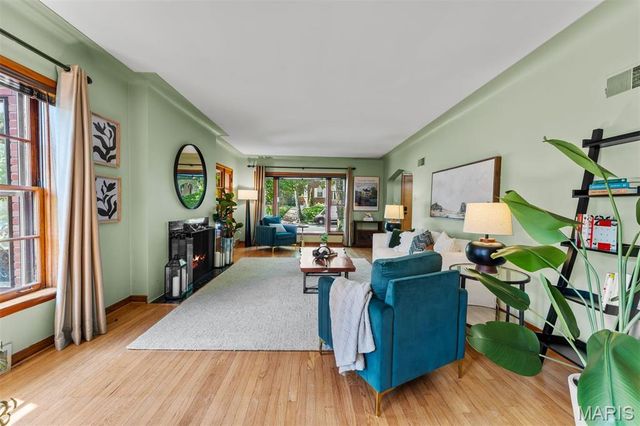 7247 Princeton Avenue, University City, MO 63130