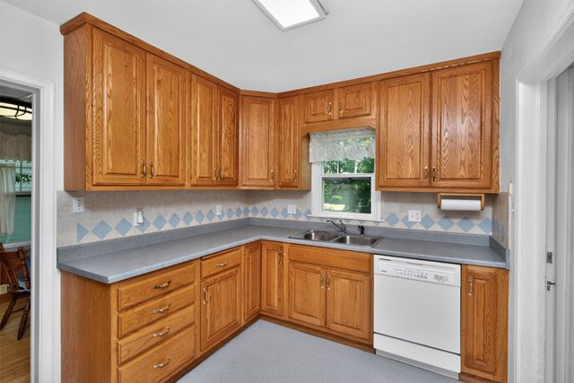 1211 46th Street, Des Moines, IA 50311
