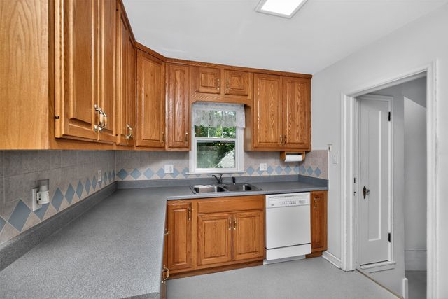 1211 46th Street, Des Moines, IA 50311