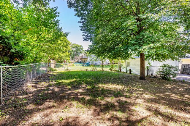 1211 46th Street, Des Moines, IA 50311