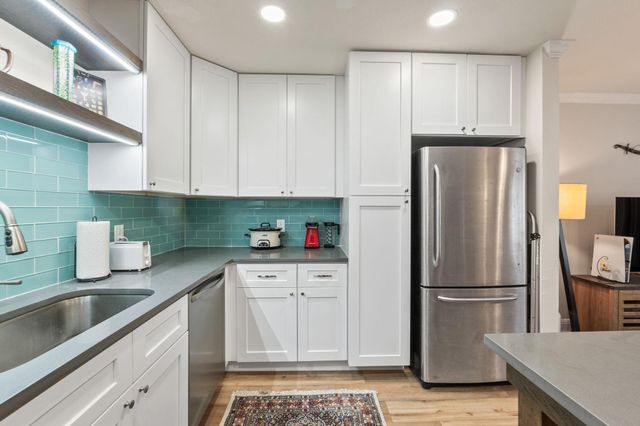 2500 Steck Ave 22, Austin, TX 78757