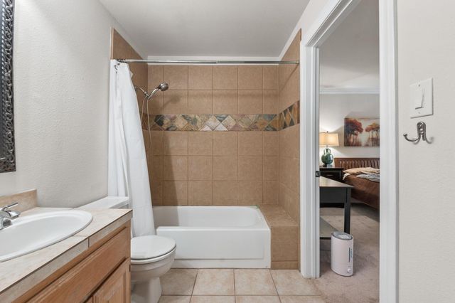 2500 Steck Ave 22, Austin, TX 78757