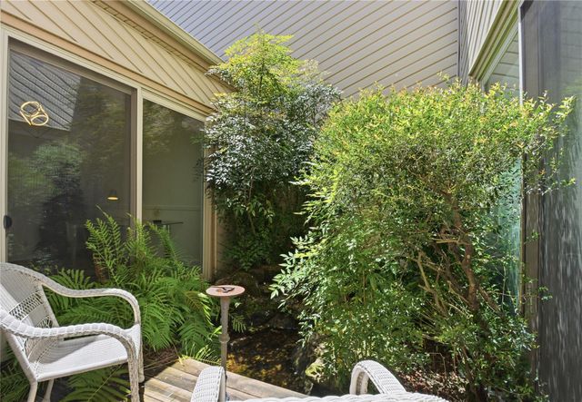 9407 Denbury Way, Houston, TX 77025