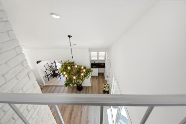 9407 Denbury Way, Houston, TX 77025