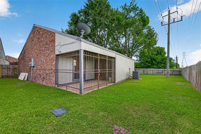 2946 Creekway Circle, Missouri City, TX 77459