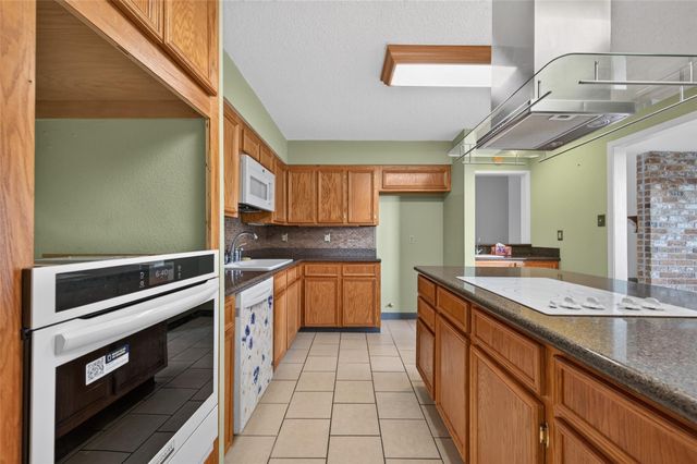 2946 Creekway Circle, Missouri City, TX 77459