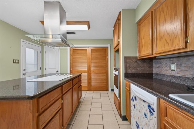 2946 Creekway Circle, Missouri City, TX 77459