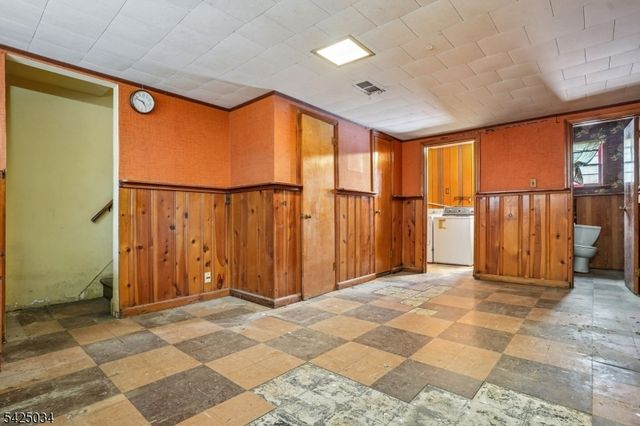 22 Springbrook Rd, Livingston Twp., NJ 07039