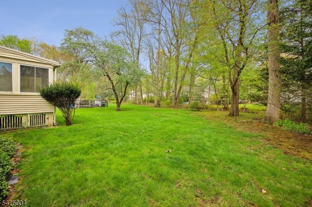 22 Springbrook Rd, Livingston Twp., NJ 07039