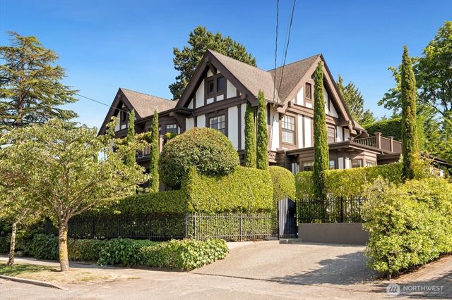 1215 E Lynn Street, Seattle, WA 98012