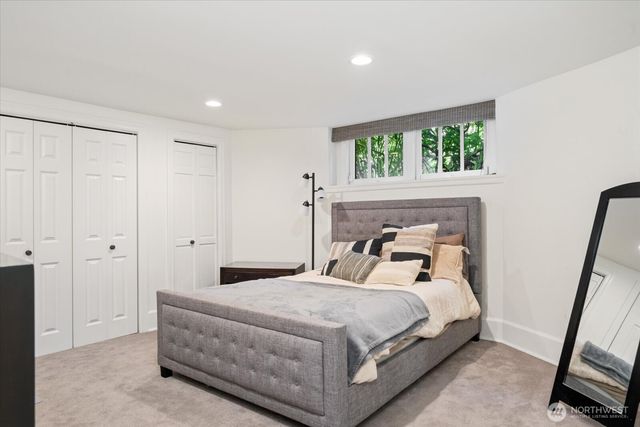 1215 E Lynn Street, Seattle, WA 98012