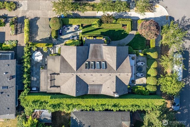1215 E Lynn Street, Seattle, WA 98012