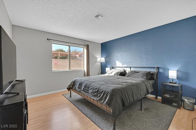 6737 West Charleston Boulevard 2, Las Vegas, NV 89146