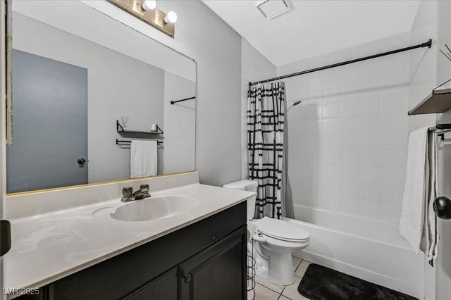 6737 West Charleston Boulevard 2, Las Vegas, NV 89146