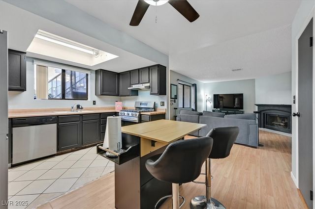 6737 West Charleston Boulevard 2, Las Vegas, NV 89146