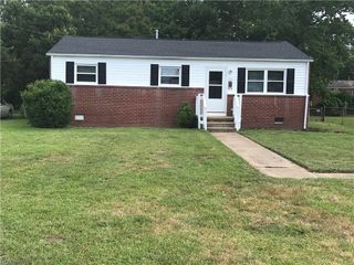 30 Sharon CT, Hampton, VA 23665
