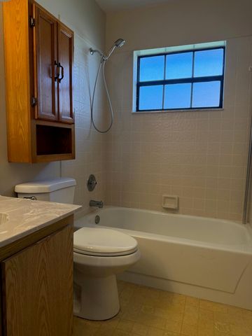 4413 Woodstock Drive A, West Palm Beach, FL 33409