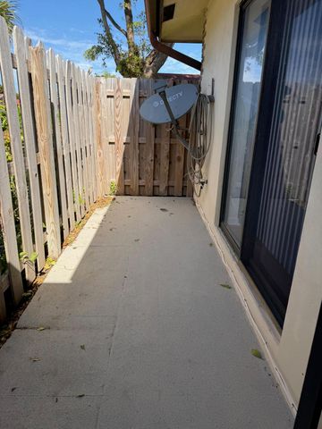 4413 Woodstock Drive A, West Palm Beach, FL 33409