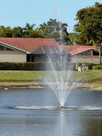 4413 Woodstock Drive A, West Palm Beach, FL 33409