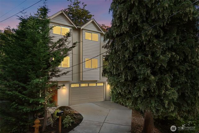 4812 S Frontenac Street, Seattle, WA 98118