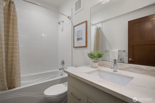 4812 S Frontenac Street, Seattle, WA 98118