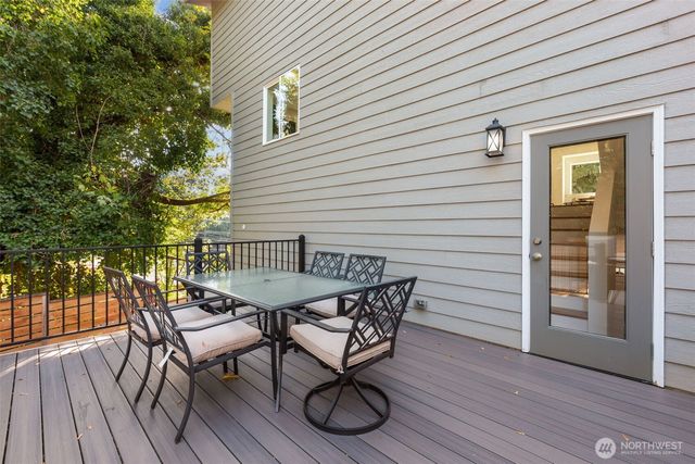 4812 S Frontenac Street, Seattle, WA 98118