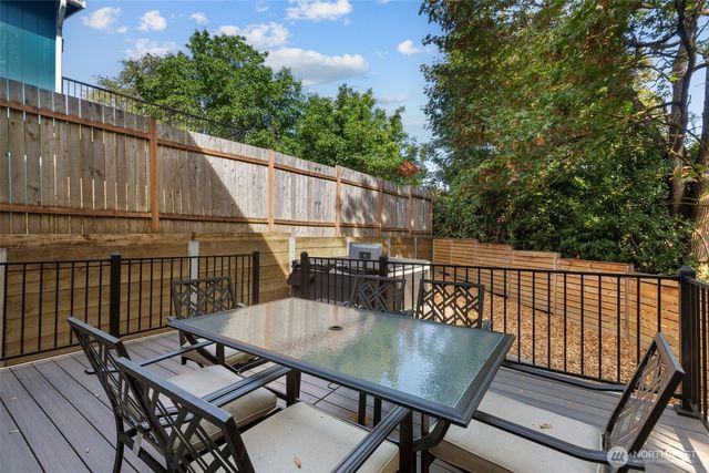 4812 S Frontenac Street, Seattle, WA 98118