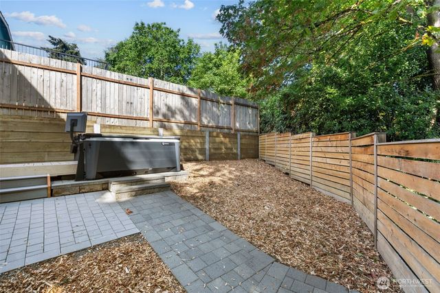 4812 S Frontenac Street, Seattle, WA 98118