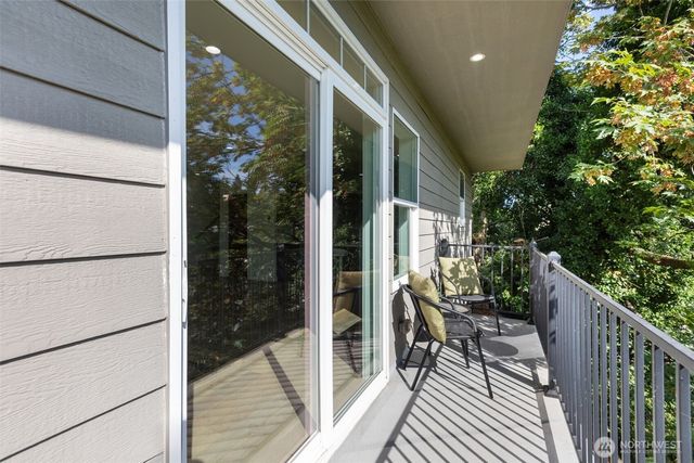 4812 S Frontenac Street, Seattle, WA 98118