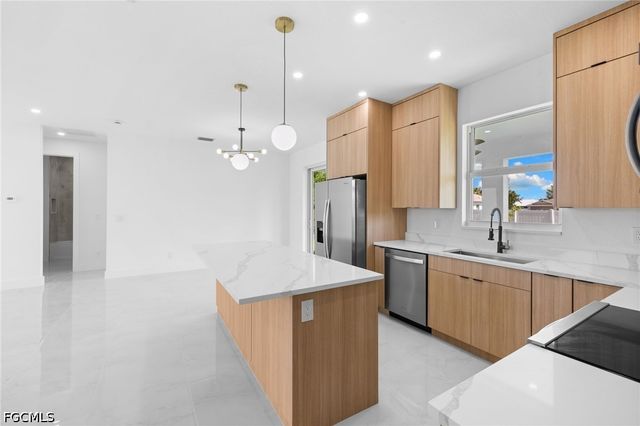 1337 NE 33rd ST, Cape Coral, FL 33909