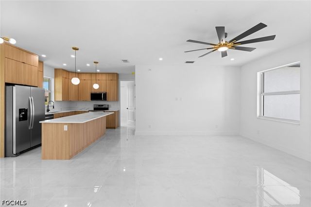 1337 NE 33rd ST, Cape Coral, FL 33909