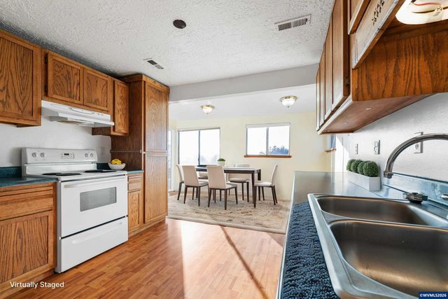 3505 NE Quay Av, Lincoln City, OR 97367