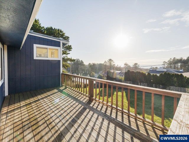 3505 NE Quay Av, Lincoln City, OR 97367