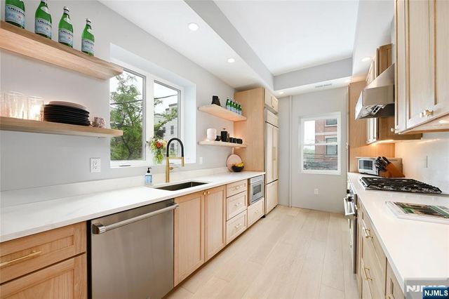 500 Hudson Street 2A, Hoboken, NJ 07030