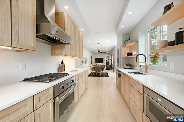 500 Hudson Street 2A, Hoboken, NJ 07030