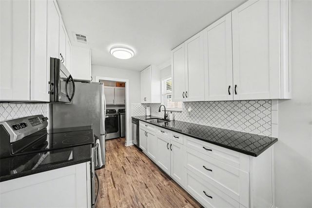 7004 N CAMERON AVENUE, Tampa, FL 33614