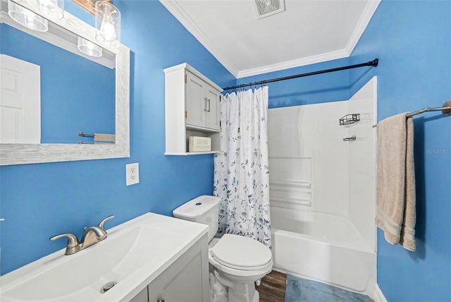 7004 N CAMERON AVENUE, Tampa, FL 33614