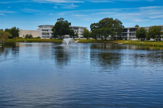 8325 112TH STREET 106, Seminole, FL 33772