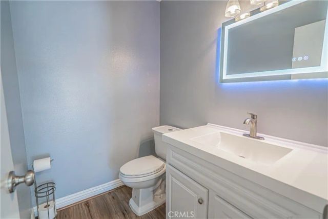 24430 Nicklaus Drive L2, Valencia, CA 91355