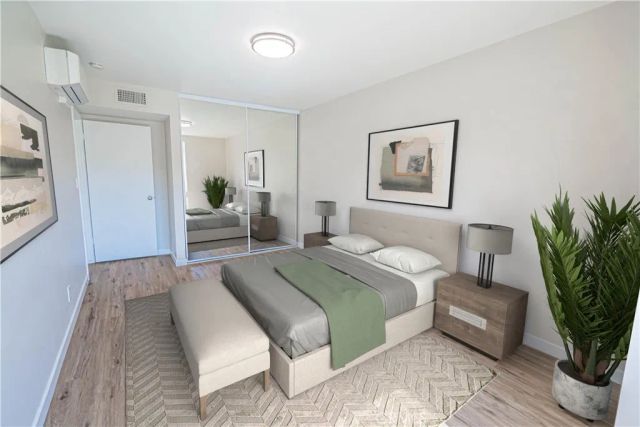 24430 Nicklaus Drive L2, Valencia, CA 91355