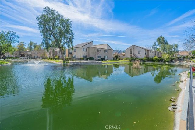24430 Nicklaus Drive L2, Valencia, CA 91355