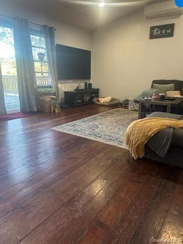 10 Dorm Drive, Fallsburg, NY 12747