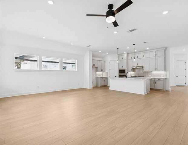 8504 Bouvreuil DR, Austin, TX 78738