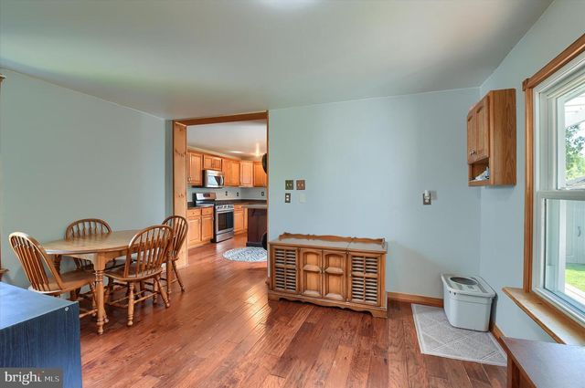 5615 N FRONT ST, Harrisburg, PA 17110