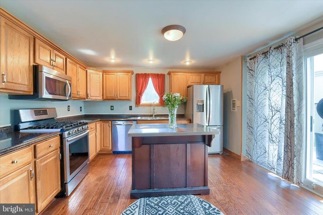 5615 N FRONT ST, Harrisburg, PA 17110